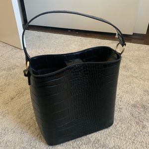 F21 Bucket Bag